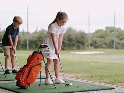 Junior Golf Club Sets Raise the Bar for Young Players Golf Accessories Reviews